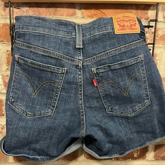 Levi’s Denim Shorts - Picture 2 of 8